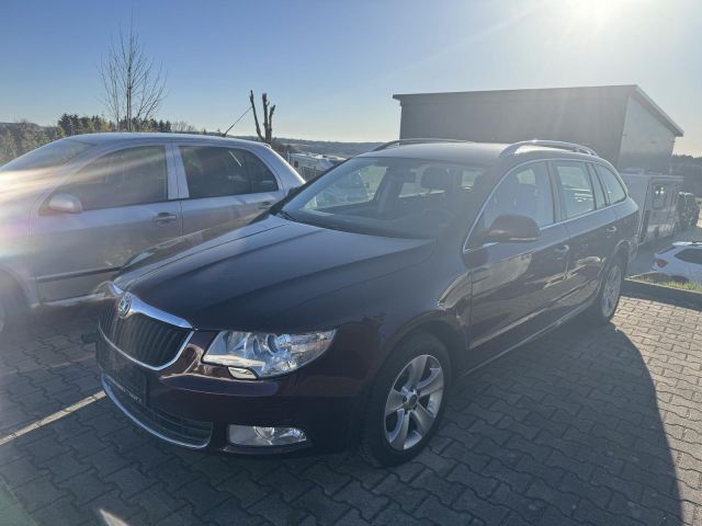 Skoda Superb Combi Ambition MOTORSCHADEN