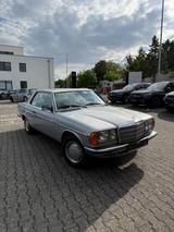 Mercedes-Benz 230CE - gebrauchte Mercedes-Benz 230 aus dem Jahr 1980