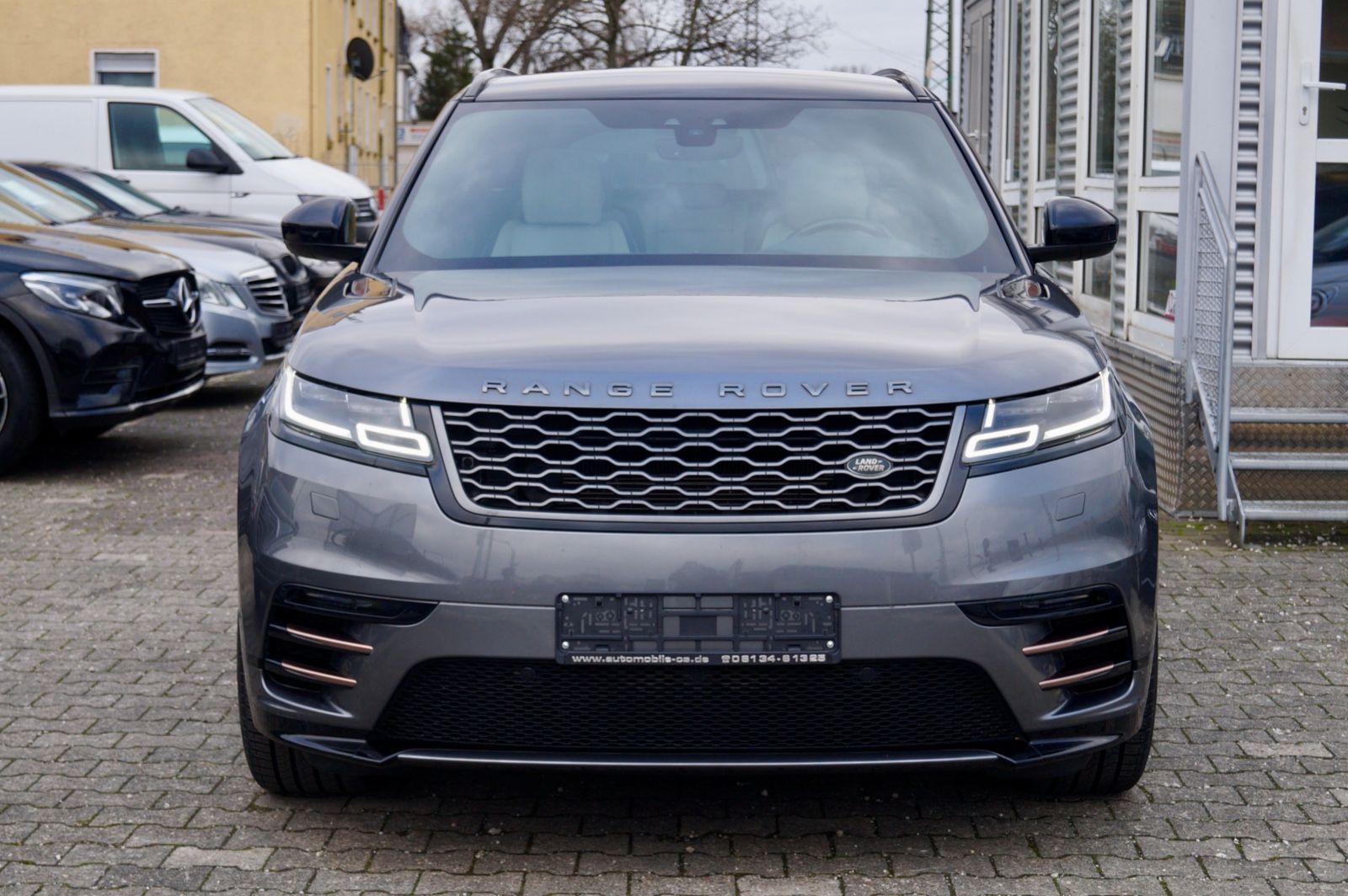 Fahrzeugabbildung Land Rover RANGE ROVER VELAR R-DYNAMIC*PANO+21`LM+MATRIX*