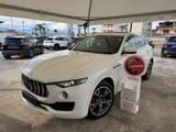 Maserati MASERATI LEVANTE V6 275 CV AWD GRANLUSSO / TETTO - Maserati Levante GRANLUSSO mit Diesel-Antrieb
