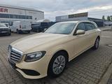 Mercedes-Benz E 200 d T Autom. - Mercedes-Benz E 200: Schiebetuer