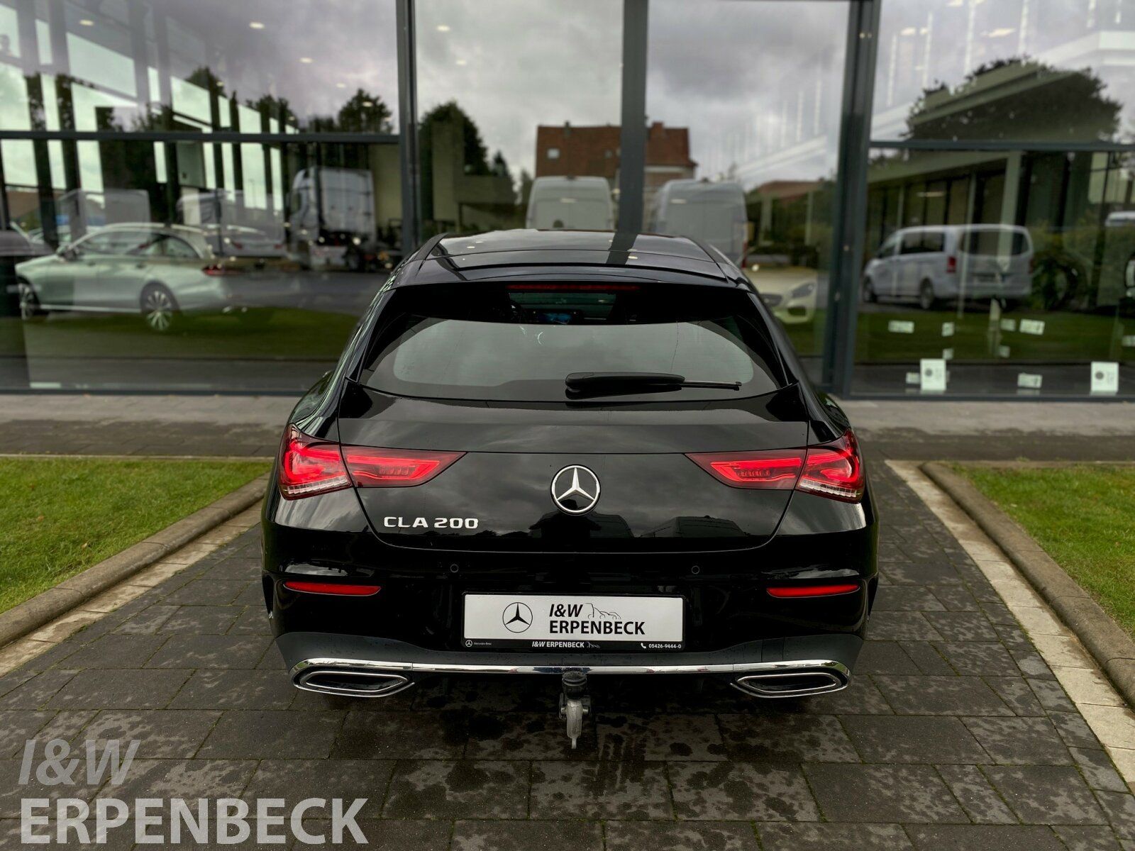 Fahrzeugabbildung Mercedes-Benz CLA 200 SB AMG Distr AHK Kamera EasyPack EDW LED