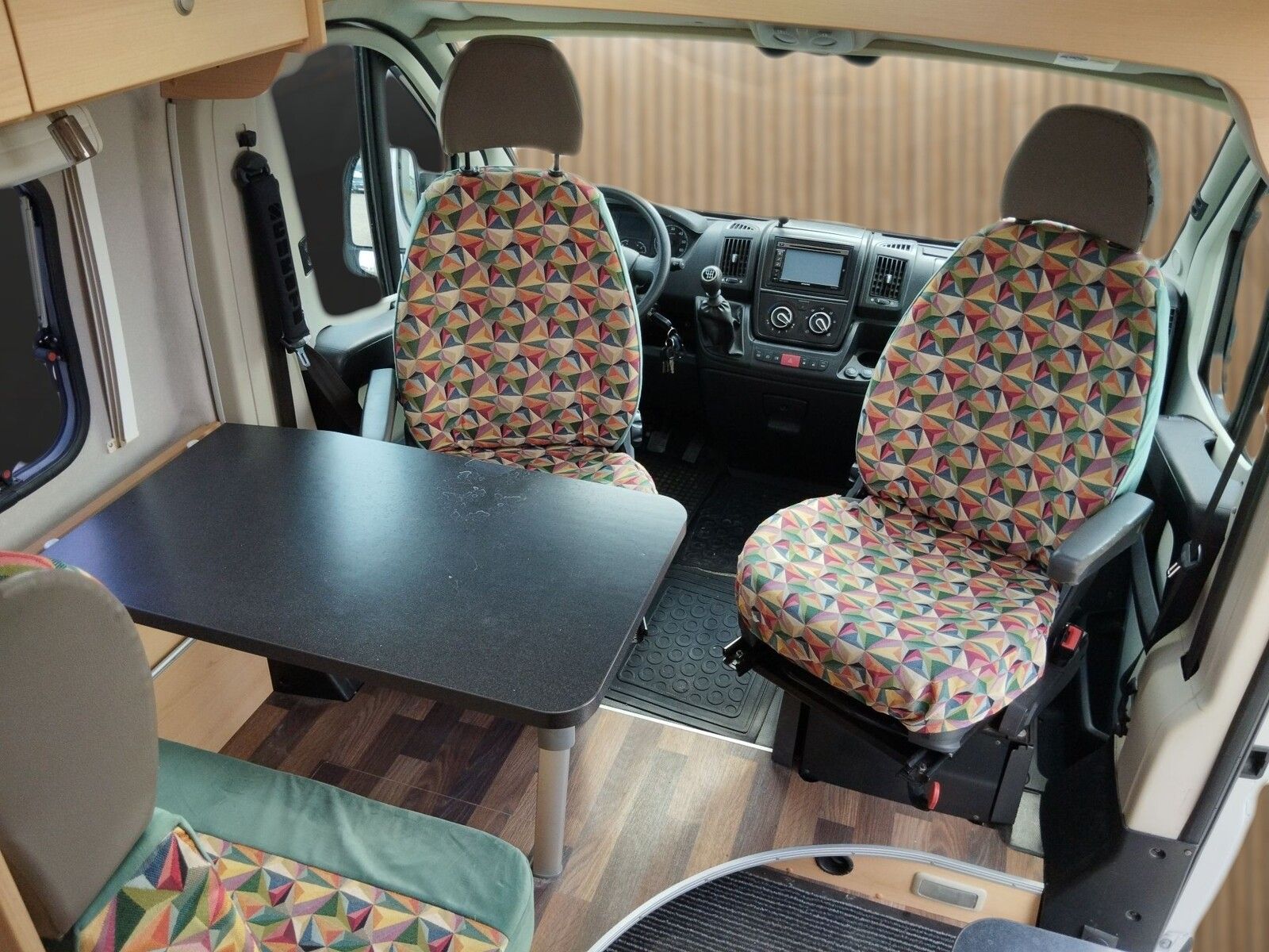 Fahrzeugabbildung Weinsberg CaraBus 601 MQ Dachträger Markise AHK Klima