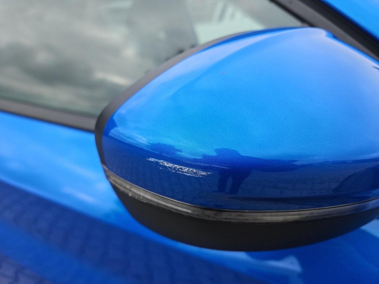 Fahrzeugabbildung Peugeot 208 Allure