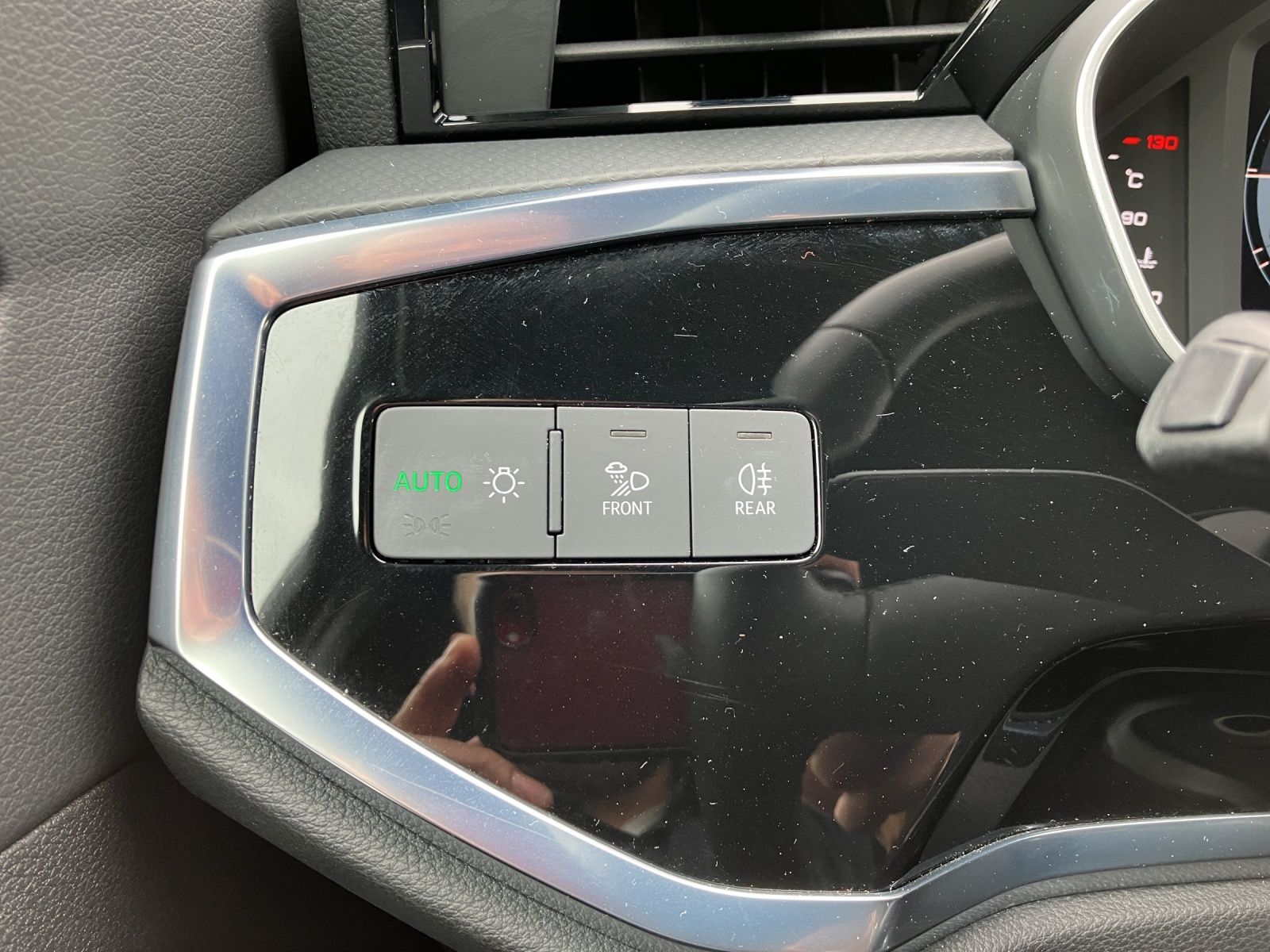 Fahrzeugabbildung Audi Q3 35 TFSI S line