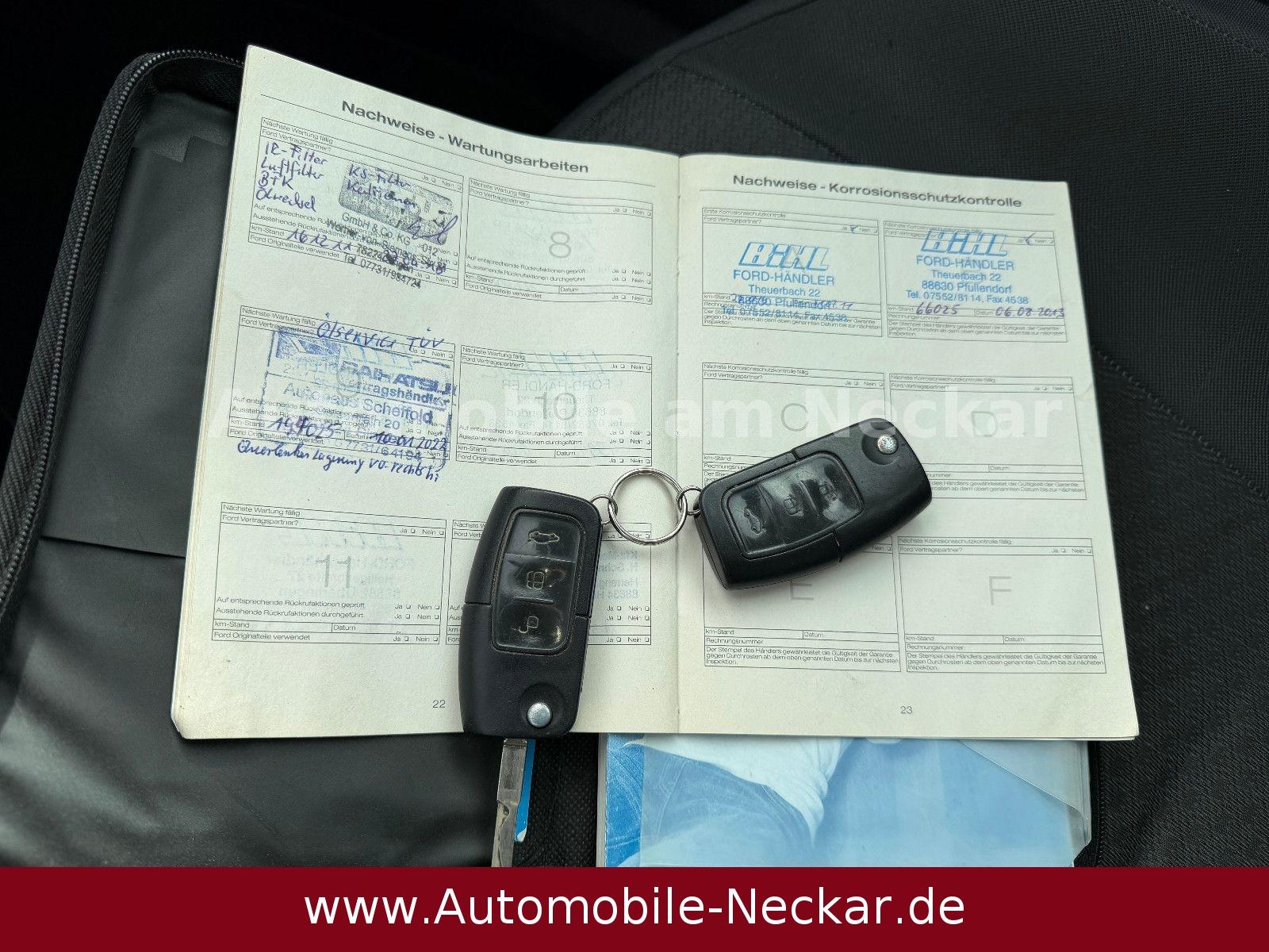 Ford Focus 2009 — photo 18