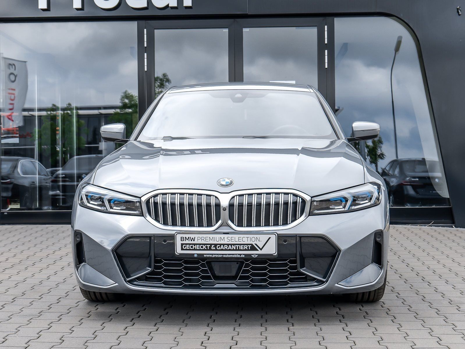 BMW 330 - Bild 8