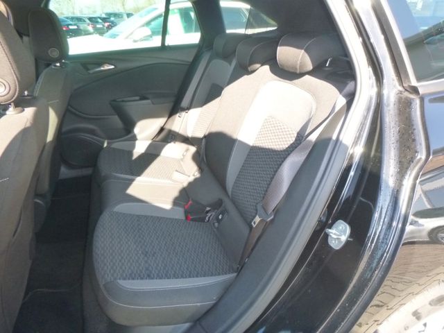 Fahrzeugabbildung Opel Astra K Sports Tourer 1,5D >AUT/LED/KAM/PDC/SHZ