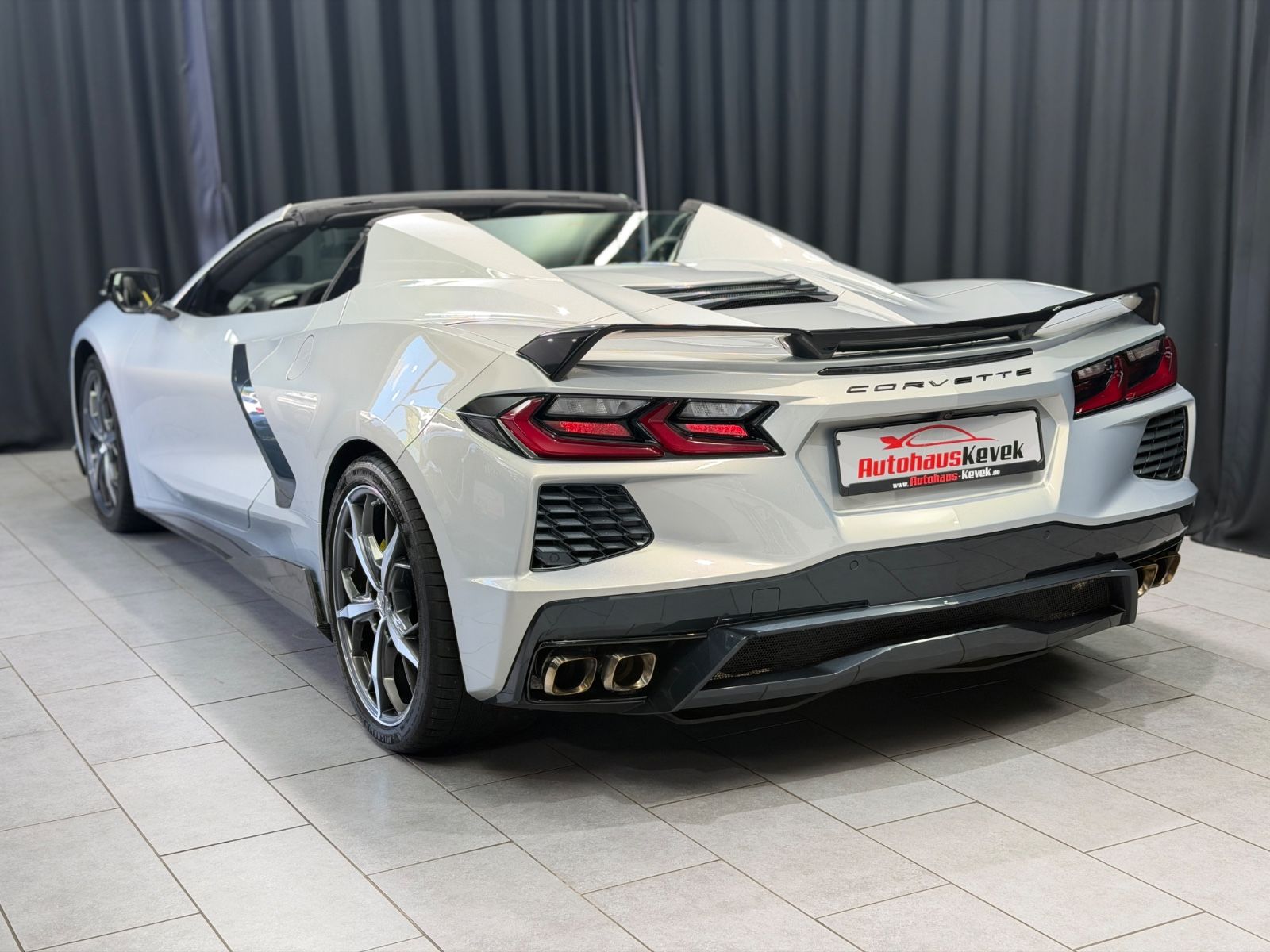 Fahrzeugabbildung Corvette C8 6.2 V8 Stingray 3LT Cabrio|CARBON|LIFT|VOLL
