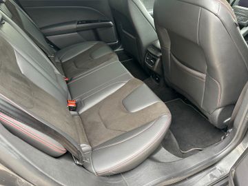 Ford Mondeo - 12
