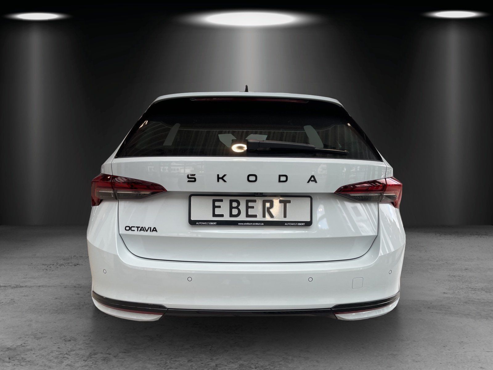 Fahrzeugabbildung SKODA Octavia Combi Sportline 1,5 TSI 110 kW DSG mHEV