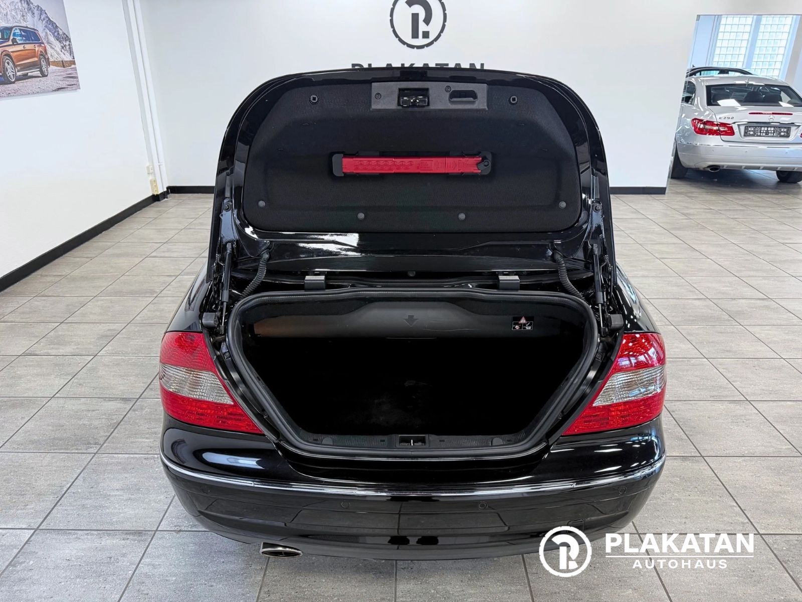 Fahrzeugabbildung Mercedes-Benz CLK 320 CDI Grand Edition 2Hand MB-Service AMG