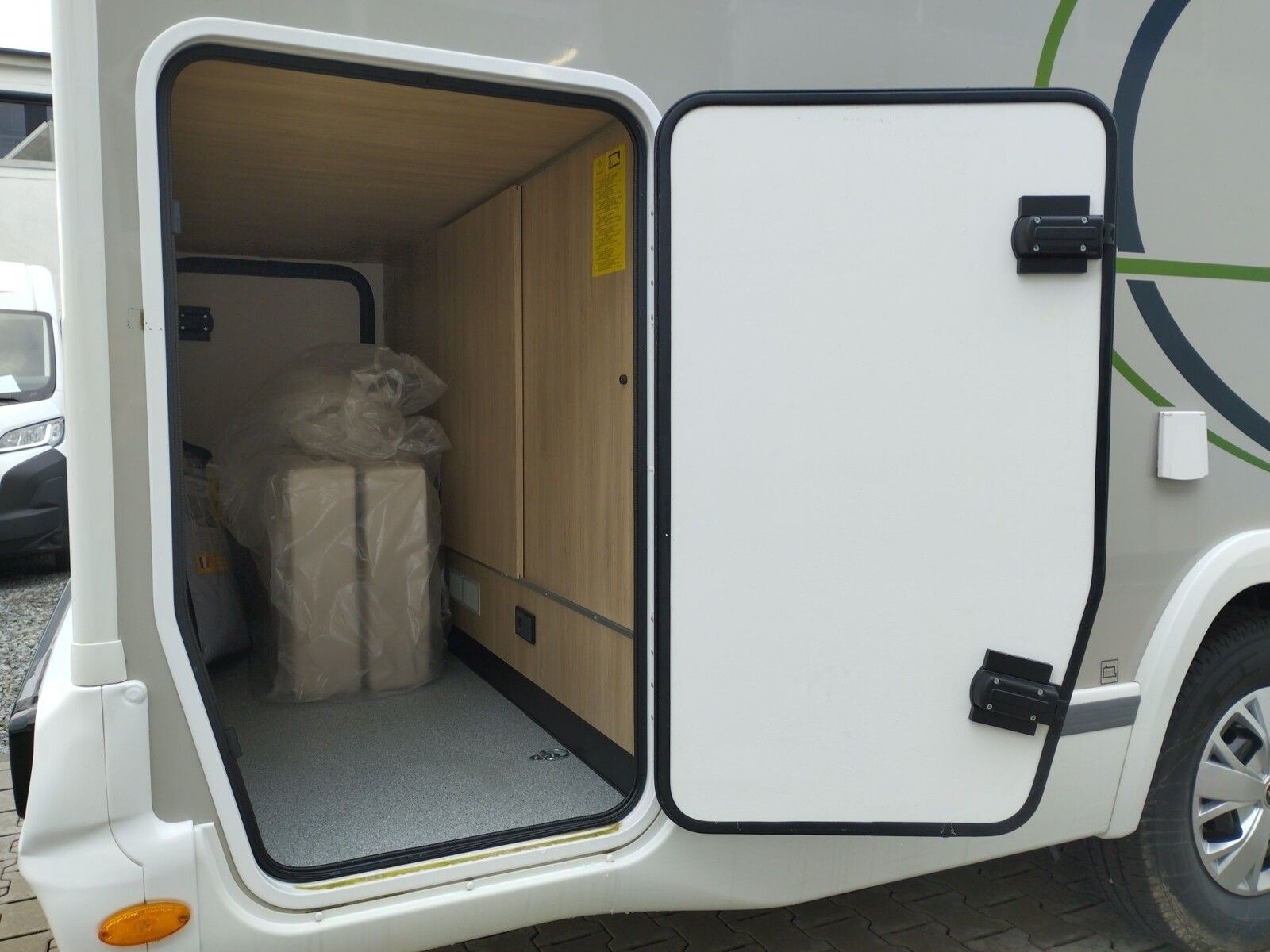 Fahrzeugabbildung Chausson Teilintegriert 724 Etape Line Peugeot 140 PS Tag