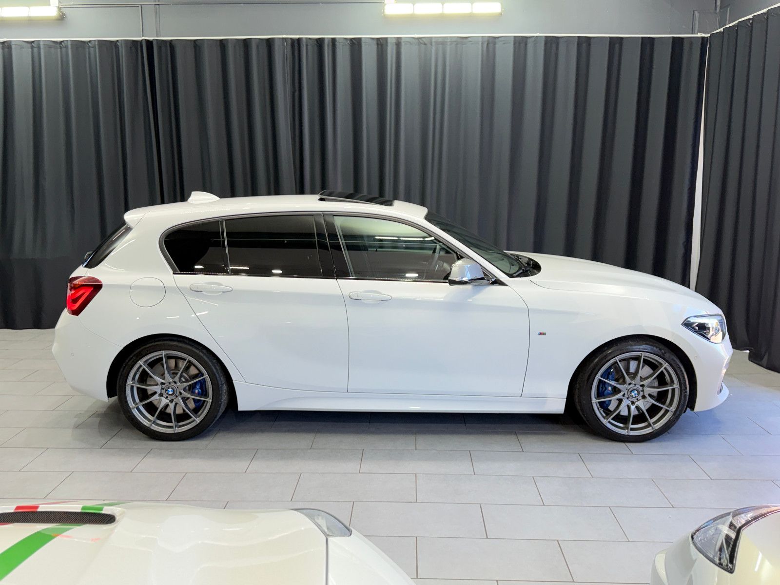 Fahrzeugabbildung BMW M140i xDrive Special Edition|M-PERFORMANCE|1.HD