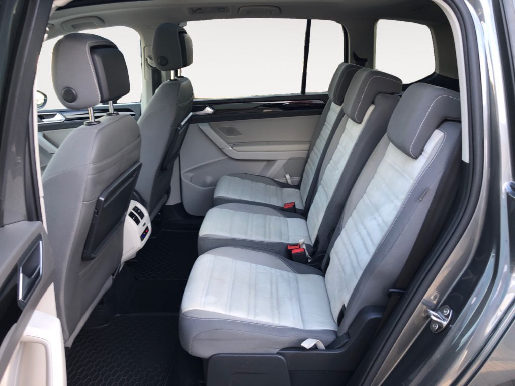 Fahrzeugabbildung Volkswagen Touran 1.4 TSI (BlueMotion Technology) DSG Highl
