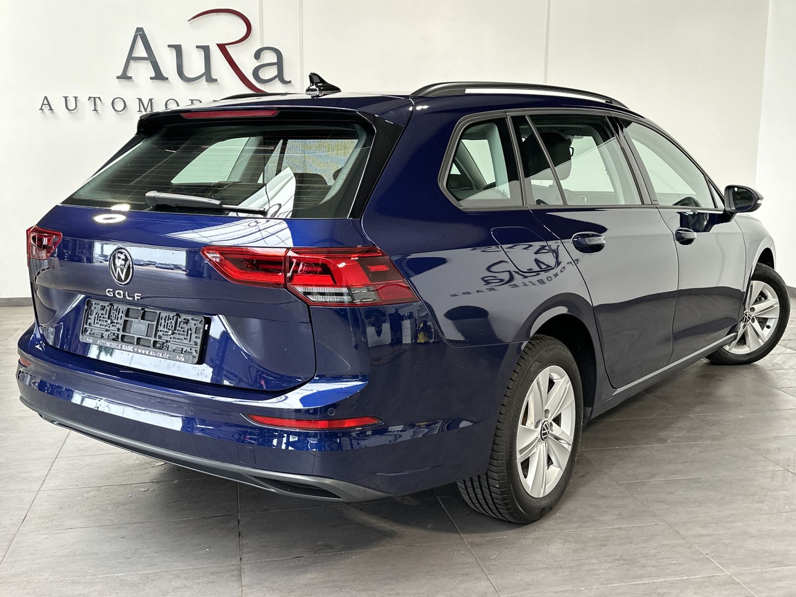 Fahrzeugabbildung Volkswagen Golf Variant 2.0 Life NAV+LED+SHZ+WLAN+KAMERA+PP