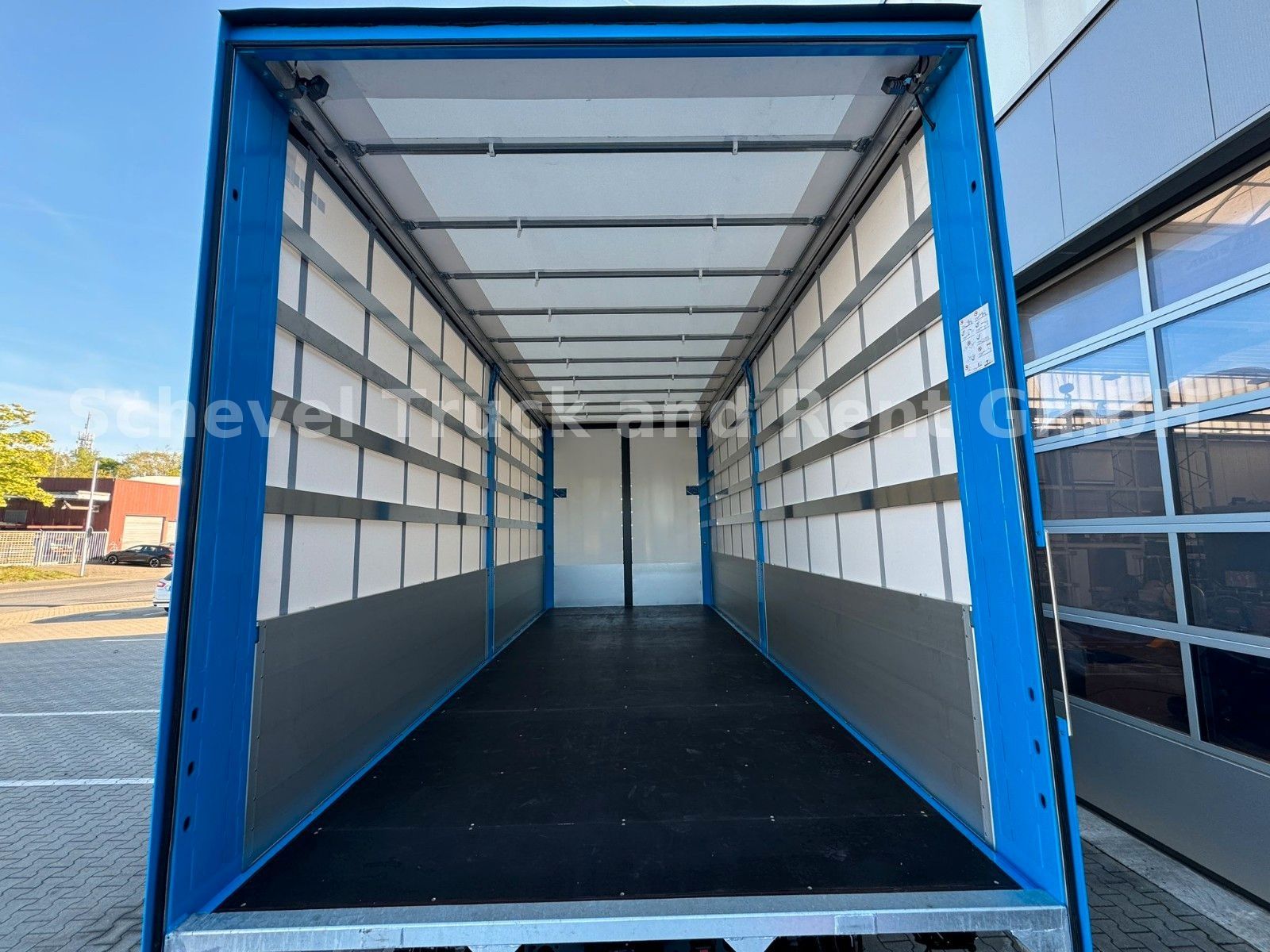 Fahrzeugabbildung MAN TGS 18.360 BL  Pritsche/Plane mit Ladeebordwand