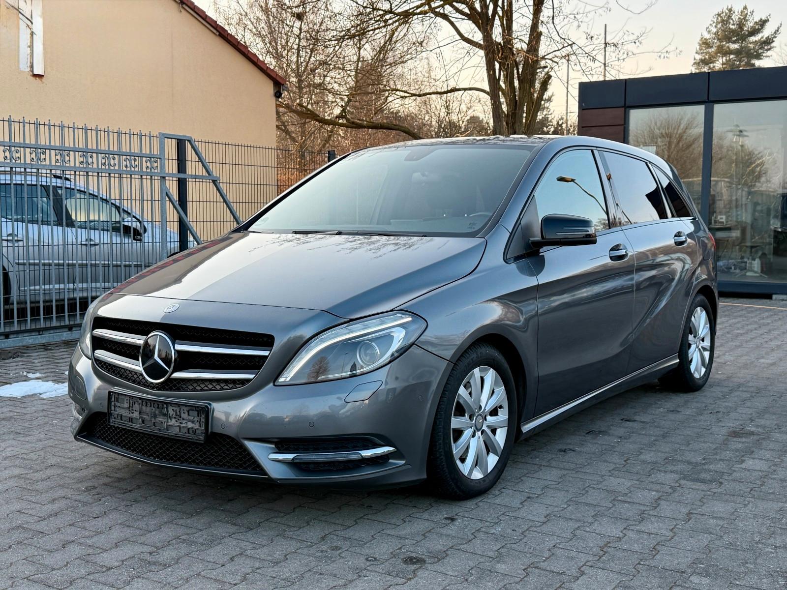 Mercedes-Benz B 180 CDI 7G-Automatik Sport Navi Bi-Xenon PDC