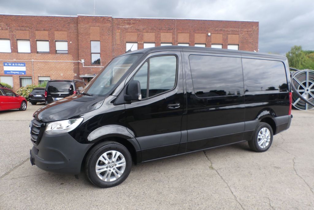 Image of Mercedes-Benz Sprinter