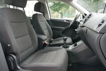 Volkswagen Tiguan - 11