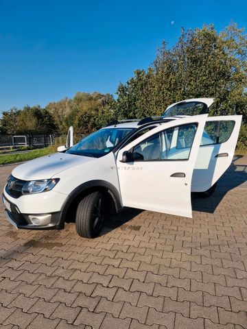 Dacia Top gepflegter Dacia Sandero Stepway