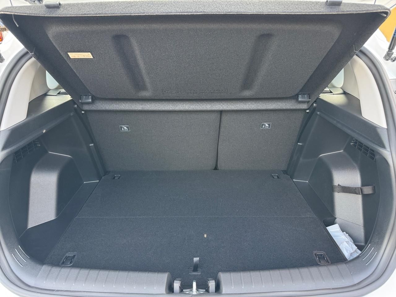 Fahrzeugabbildung Hyundai BAYON Trend, Komfortpaket *KLIMAA*CARPLAY*NAVI*4