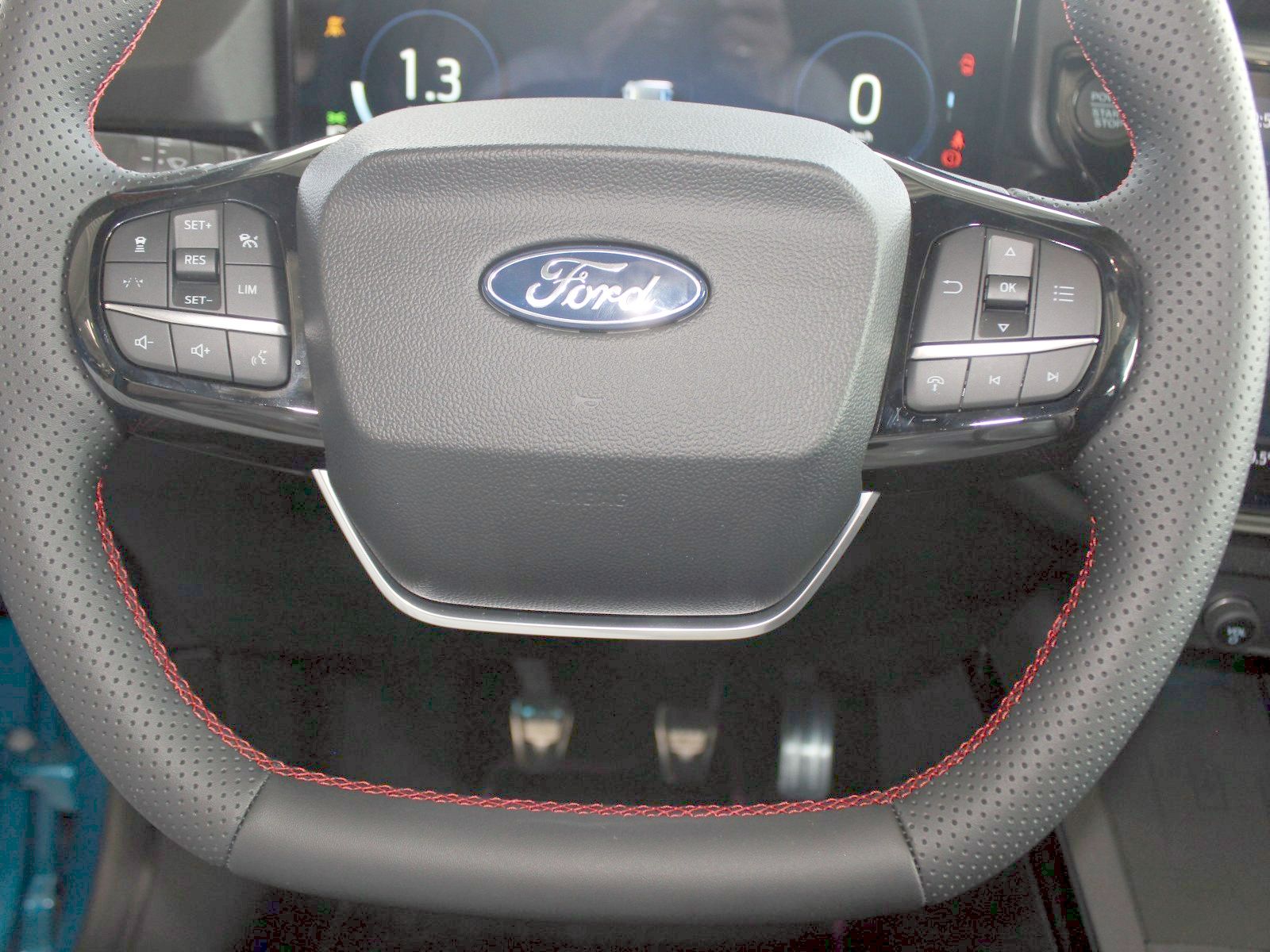Fahrzeugabbildung Ford Puma ST-Line