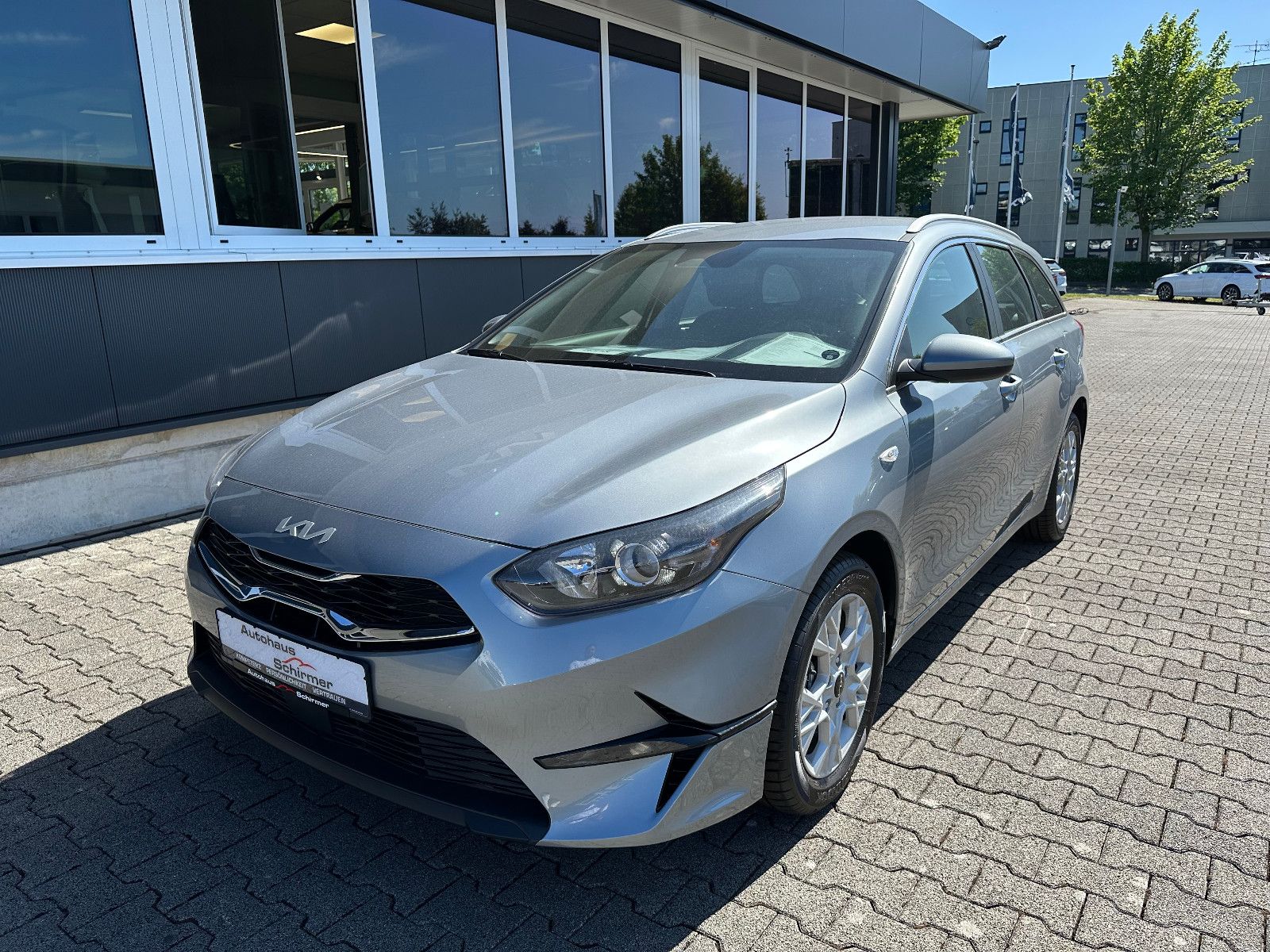 Fahrzeugabbildung Kia Ceed Sportswagon 1.5T 140PS DCT7 VISION KOMF+