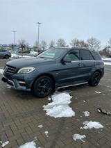Mercedes-Benz ML 350 4MATIC Distronic Pano Harman