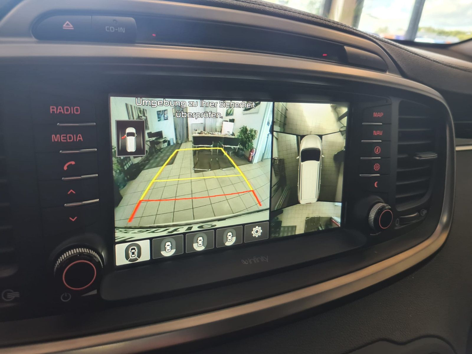 Fahrzeugabbildung Kia Sorento Platinum Edition 4WD / PANO / BELÜFTUNG