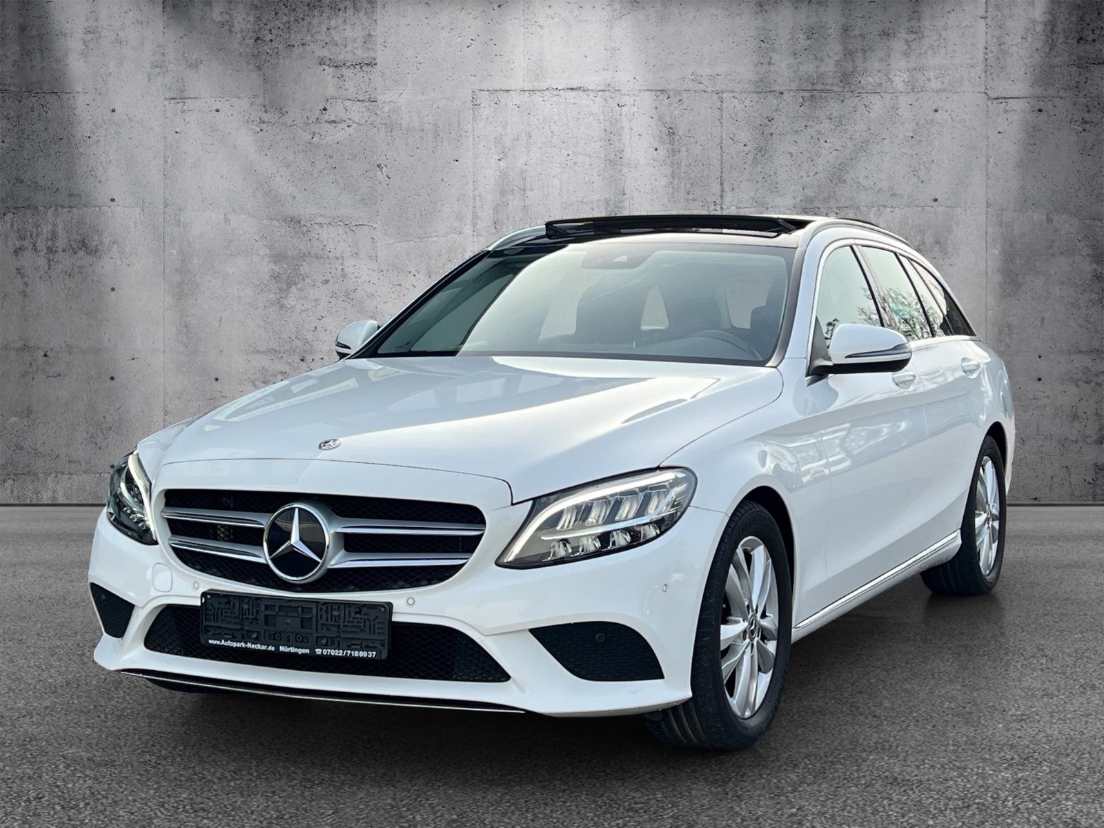 Mercedes-Benz C 300 T d Aut. COMAND PANORAMA NAVI LED 2 HAND
