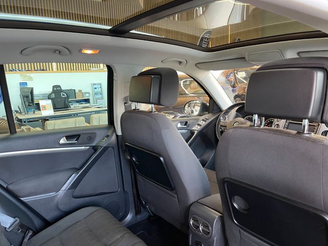 Volkswagen Tiguan Sport & Style 4Motion *NAVI*AHK*XENON*RFK
