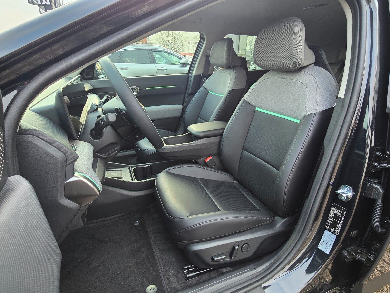 Fahrzeugabbildung Kia EV4 81 FWD EARTH UP TE WIC DWP DE SD