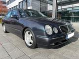Mercedes-Benz E 240 Avantgarde 24 J. 1.Hd. GSD Xenon Traumzust - Mercedes-Benz E 240: Avantgarde