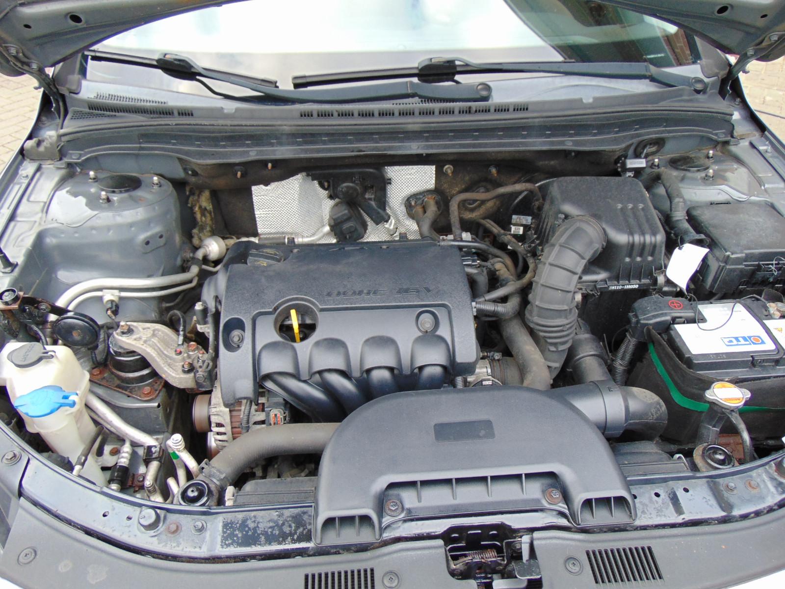 Hyundai i30 2011 — photo 19