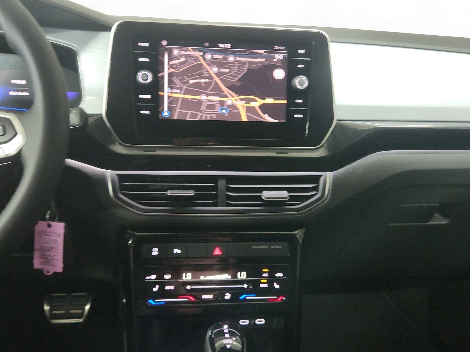 Volkswagen T-Cross - Bild 12