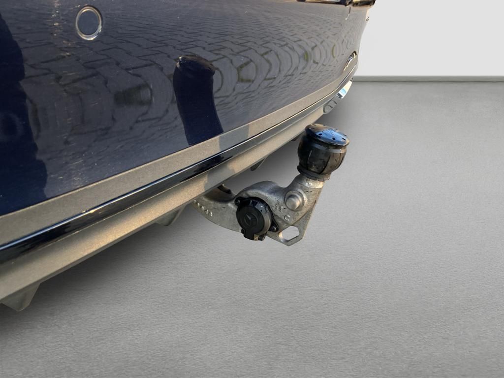 Fahrzeugabbildung Mercedes-Benz C 180 Lim. AMG*NIGHT*AHZV*LED*DISTR*DAB*KAMERA*