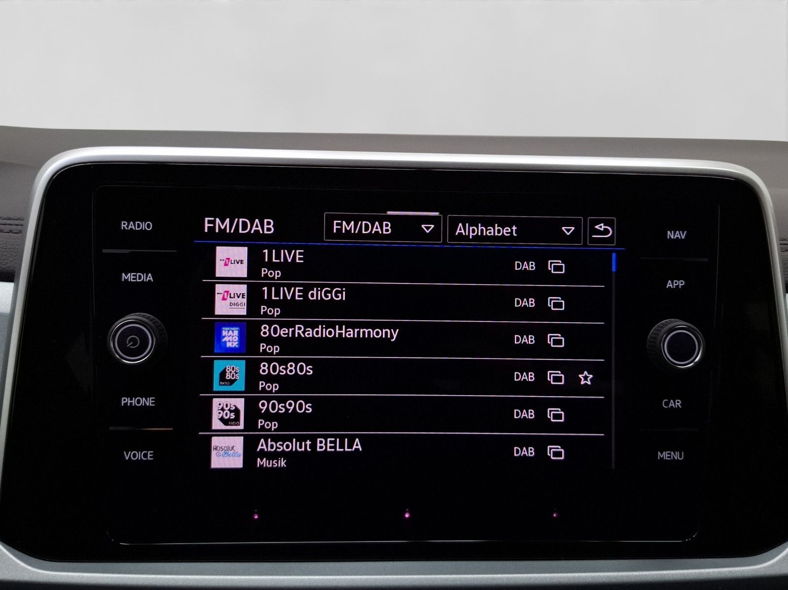 Volkswagen T-Roc - Bild 15