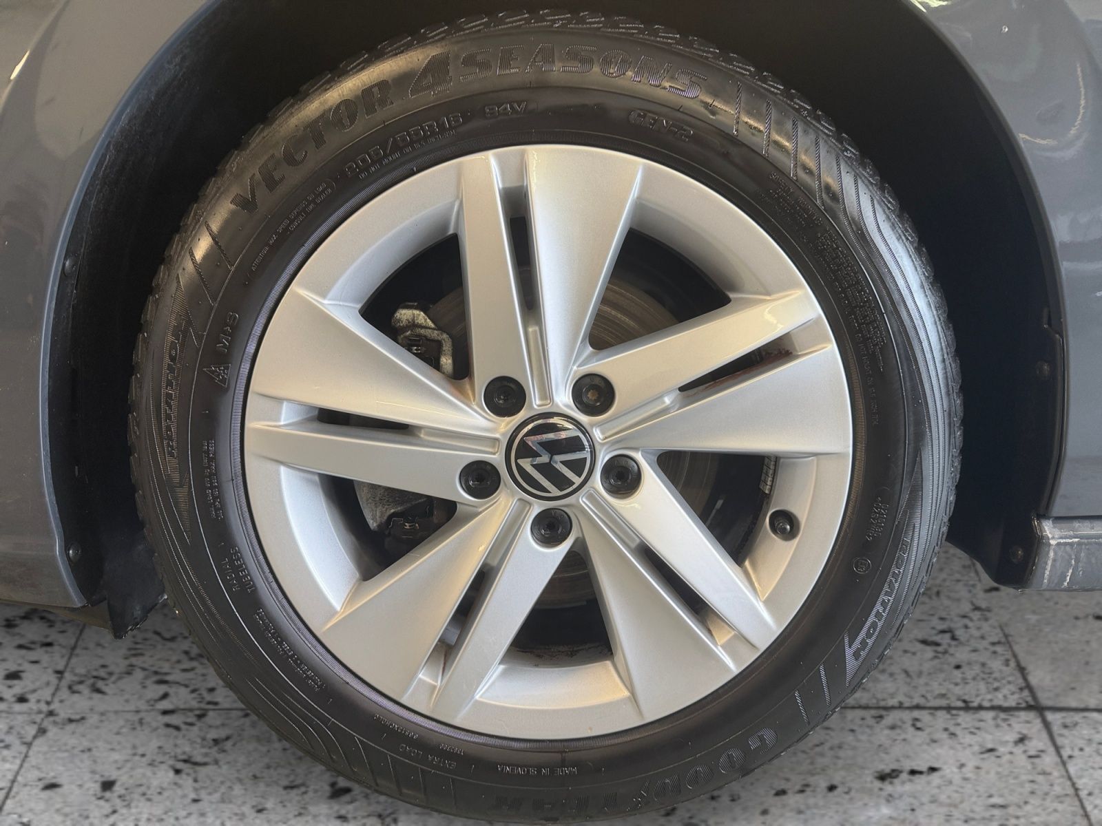 Volkswagen Golf - Bild 8