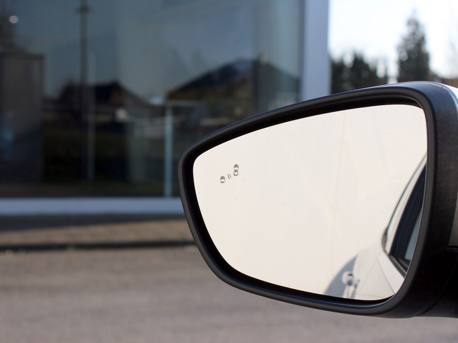 Fahrzeugabbildung Ford Focus Titanium X 1,0 EcoBoost MildHybrid