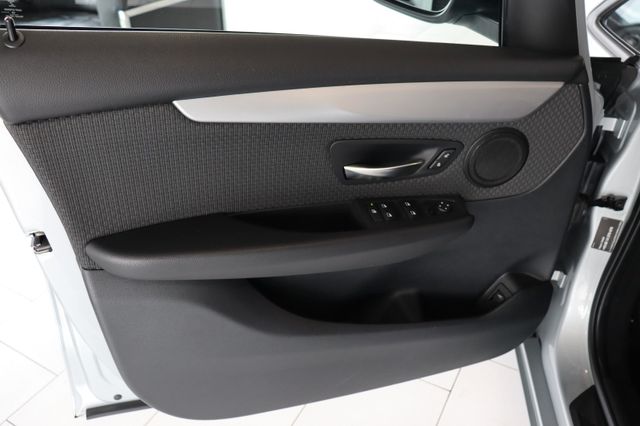 Fahrzeugabbildung BMW 218 Gran Tourer Advantage||1HAND|PANO|KAMERA|