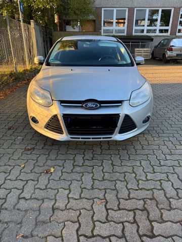 Ford Focus 1.6 Limousine