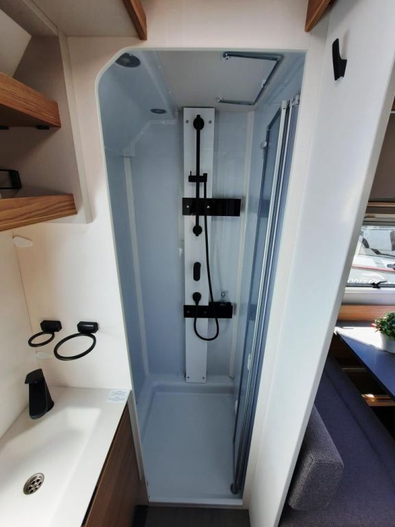 Fahrzeugabbildung Dethleffs Nomad 490 EST Verfüg./Sparen Sie 4.882,- €