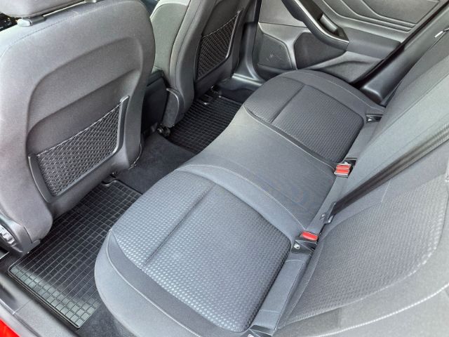 Fahrzeugabbildung Ford Focus 1.5 EcoBlue, Cool & Connect Autom. DAB, Ei