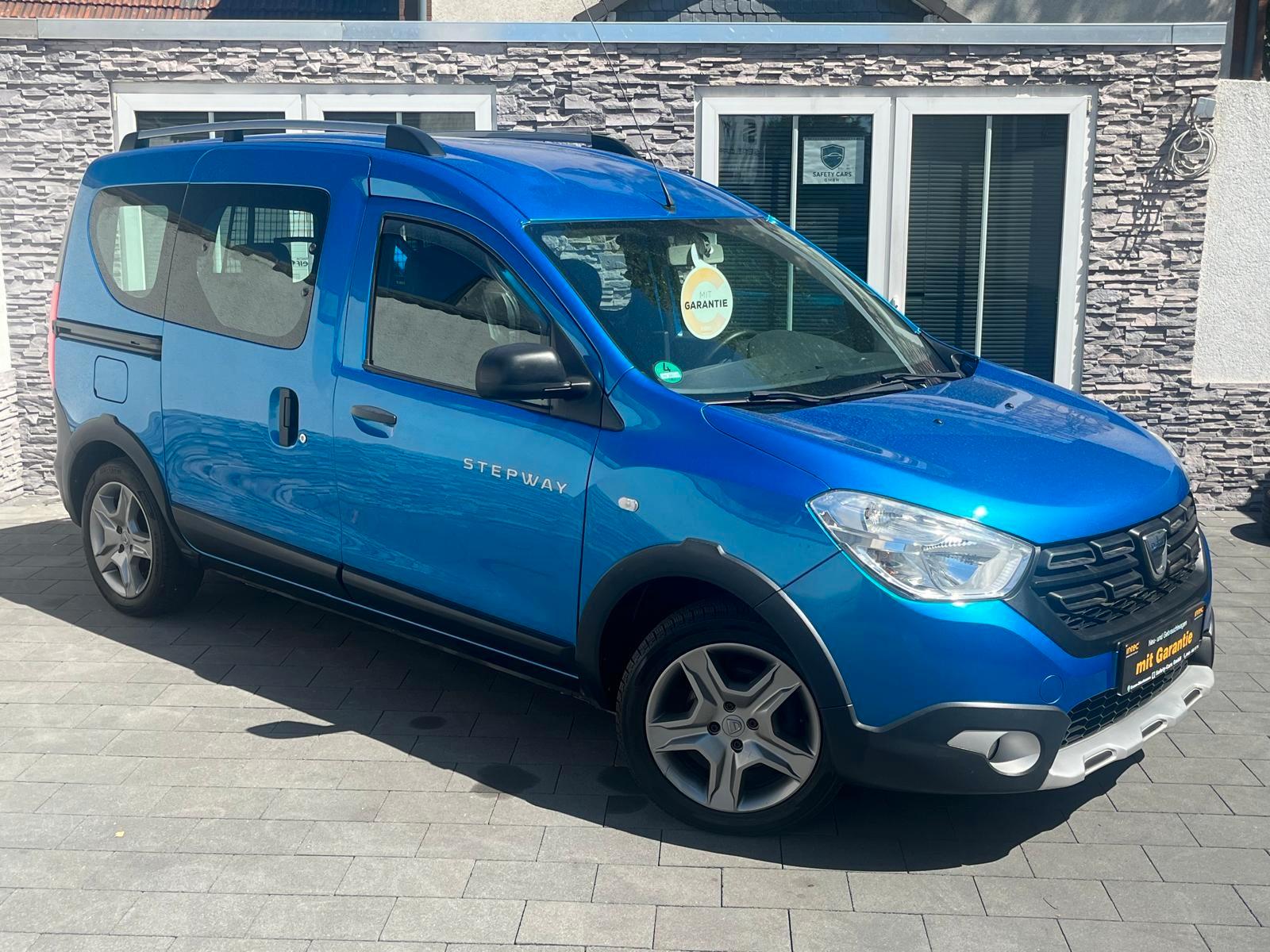 Dacia Dokker Stepway Celebration*HU&INSPEKTION NEU*