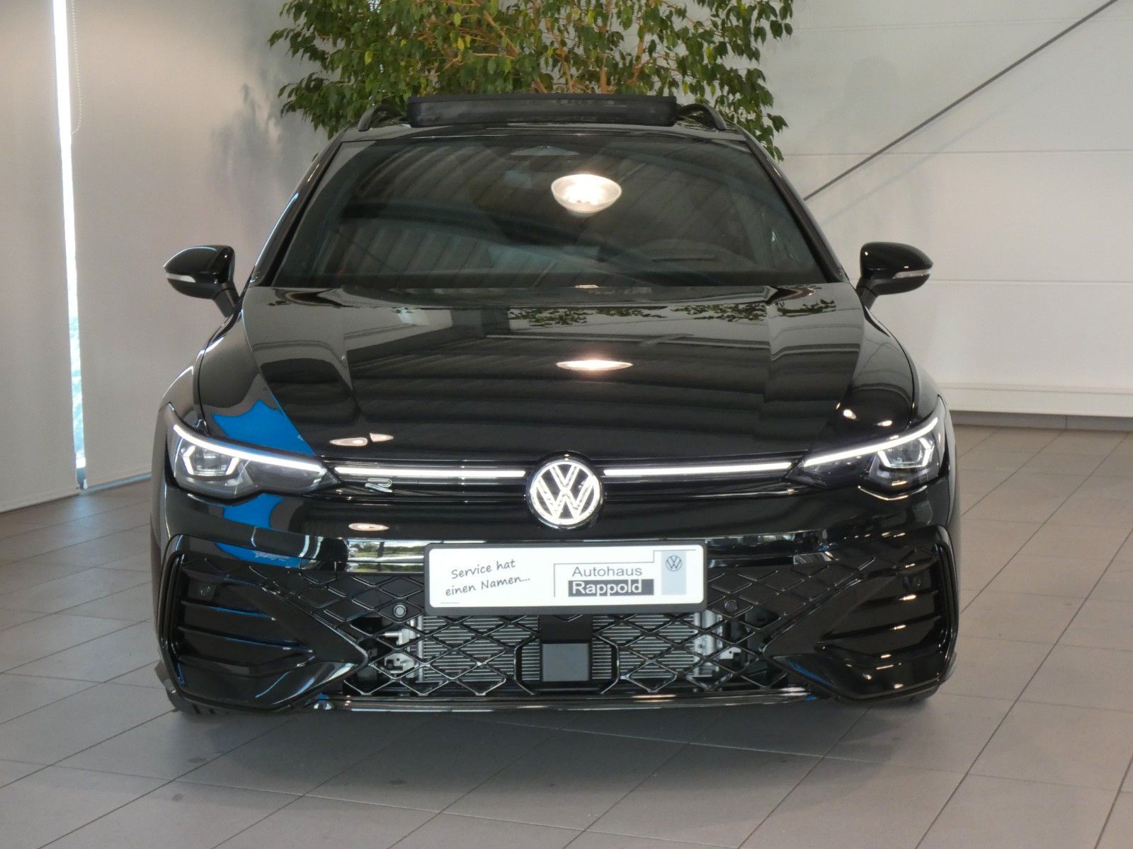 Volkswagen Golf Variant 1.5 eTSI R-Line DSG AHK Black Style foto 2
