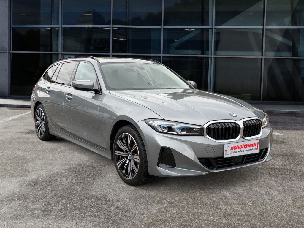 Fahrzeugabbildung BMW 320i Touring Aut.