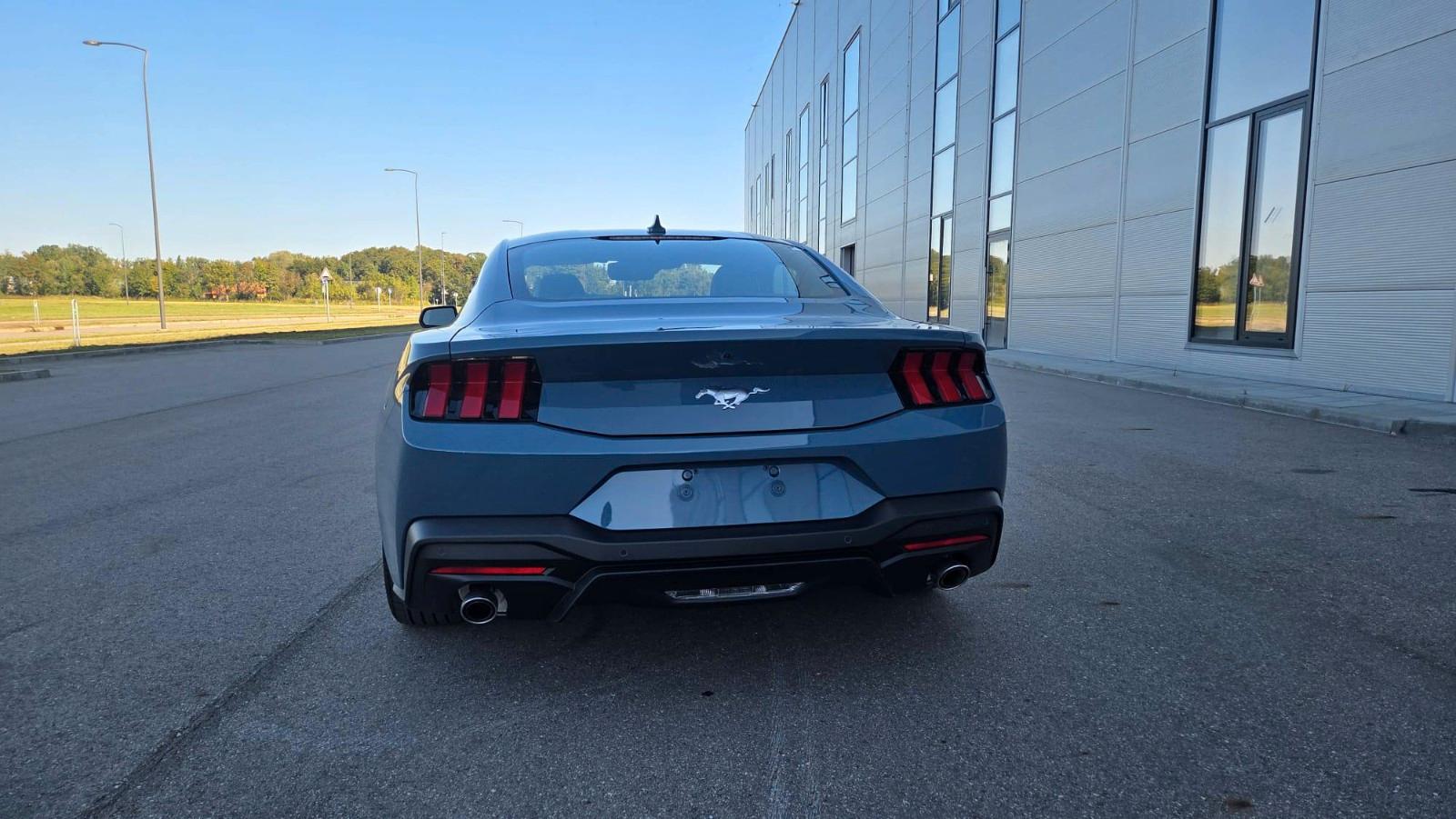 Ford Mustang EcoBoost 2026 | Vapor Blue I TOP