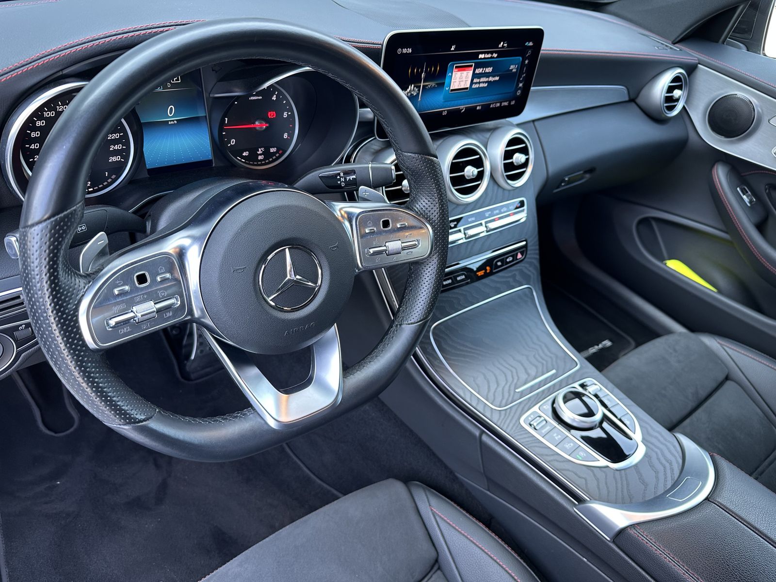 Fahrzeugabbildung Mercedes-Benz C 220d Coupé AMG-Line Plus NAV+LED+KAM+AHK+19ZO