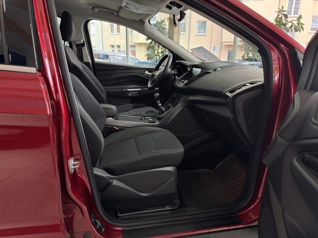 Ford Kuga Cool & Connect